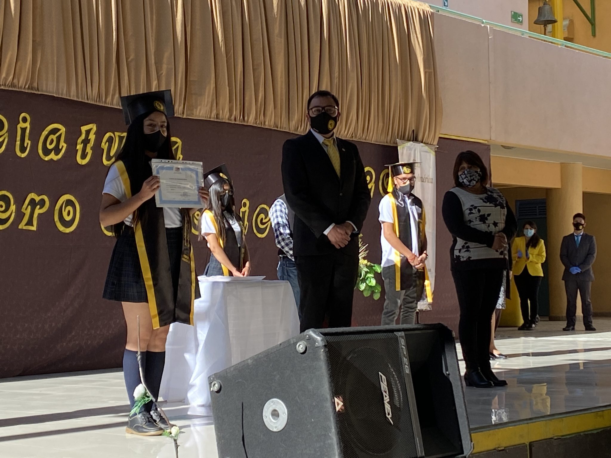 El Liceo B-10 Minero América De Calama En La Licenciatura Homenajeó A ...