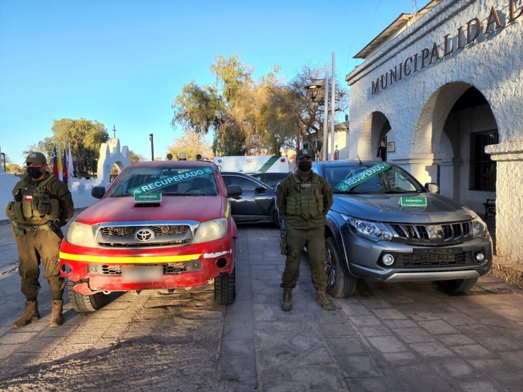 Entregan nuevos vehículos a Carabineros y la PDI en Atacama – RADIO MARAY